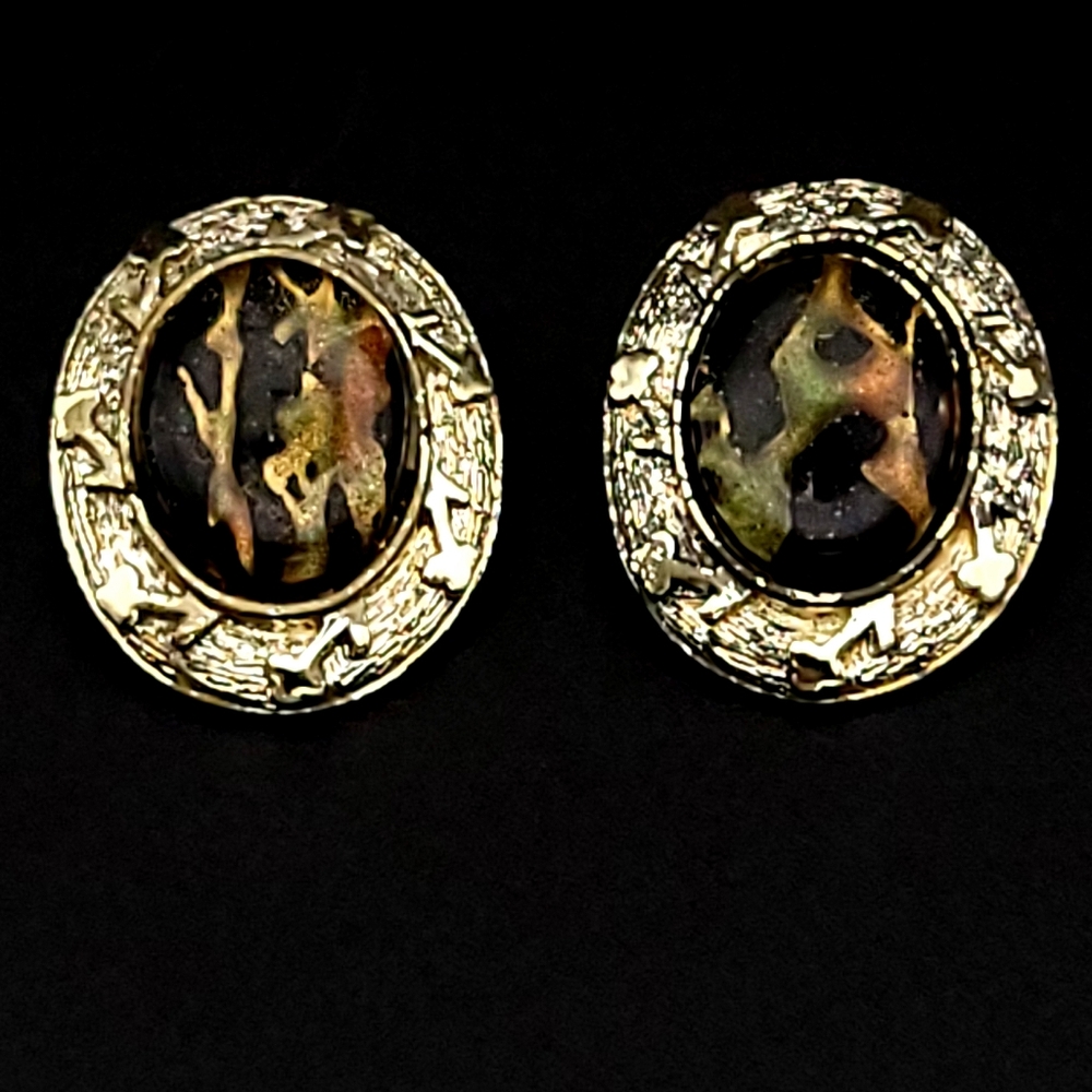 Vintage Coro Gold-Tone Textured Oval Earrings w/ Abstract Resin Cabochon